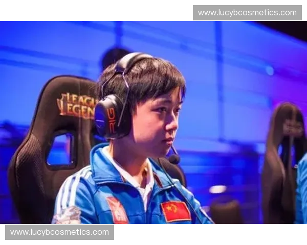 LOL韦朕天赋异禀逐梦赛场展现超凡操作赢得无数玩家热烈追捧